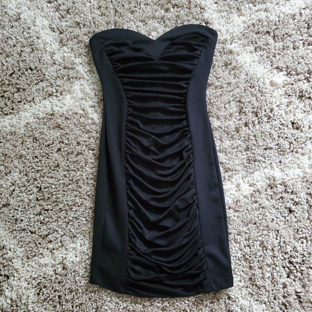 Strapless Cinched Bodycon Black Mini Dress